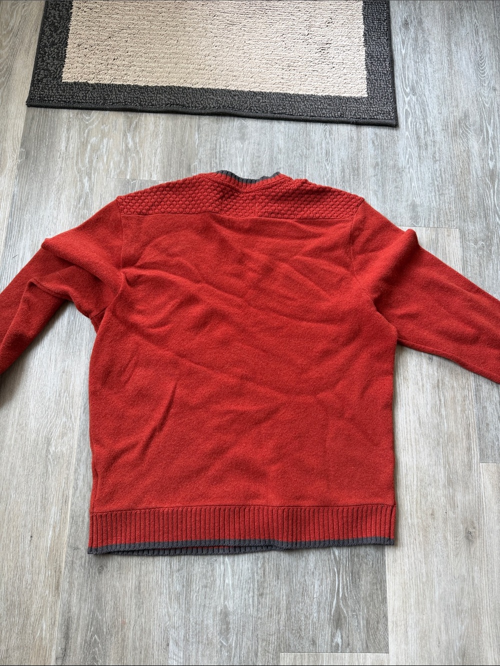 The North Face Men's Nuptse Crew Sweater - Picture 6 of 8